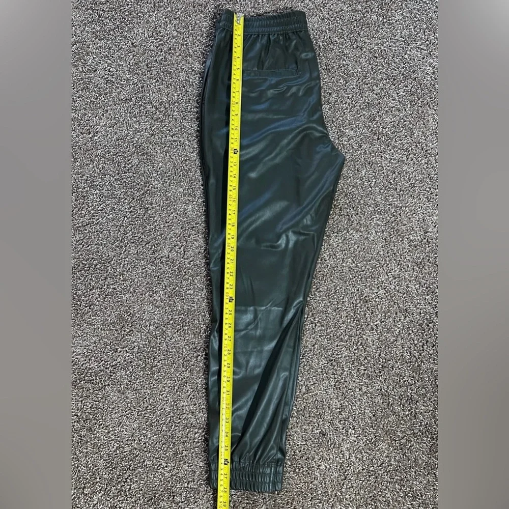 Dear John Olive Green Faux Leather Jogger‎ Pants Women’s Size M Pull On